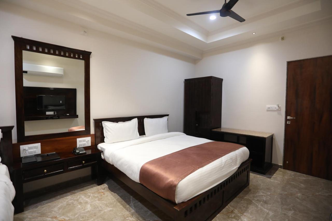 Chandan Kasturi Resort Dariāwad المظهر الخارجي الصورة
